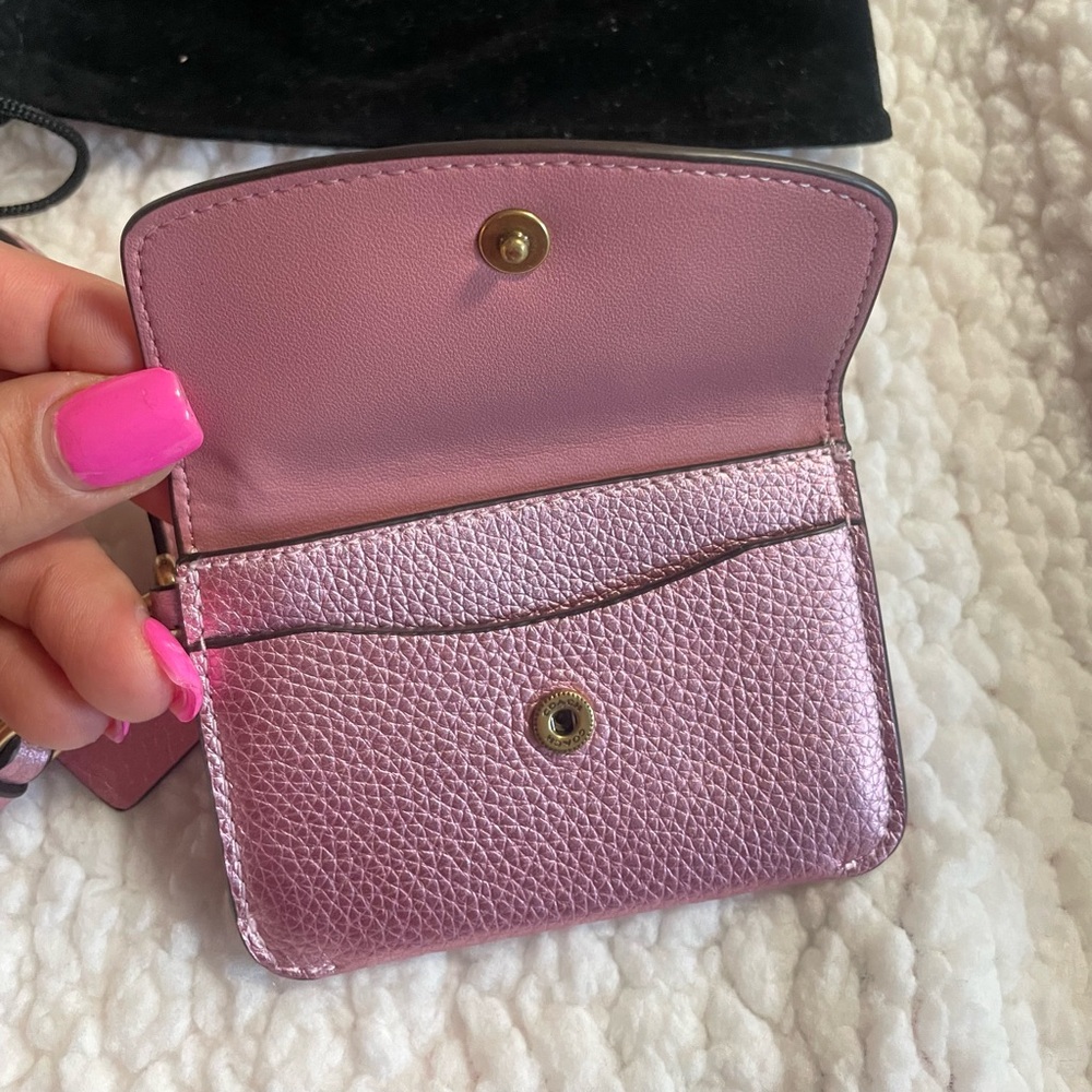 Pink metallic pebbled leather COACH card pouch💕